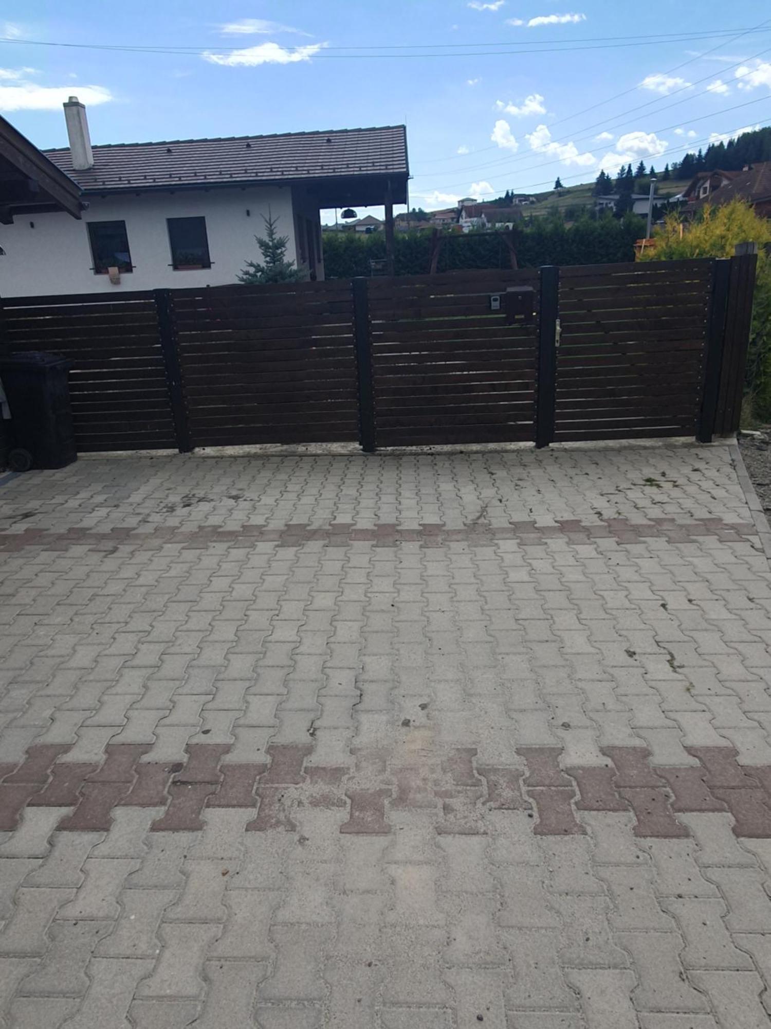 Aqua Garden Villa Csíkszereda Szoba fotó
